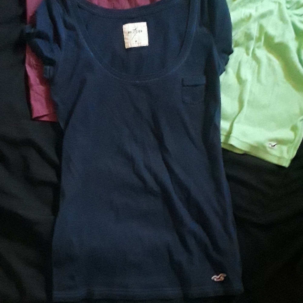 Tops - Picture 2 of 7